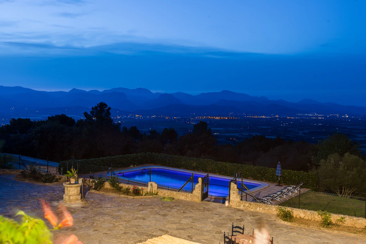 25_ Piscina